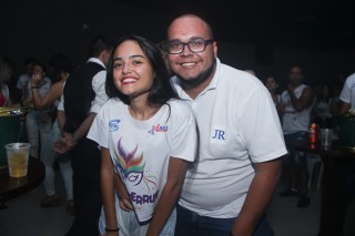 
<a style='margin-left: 5px;' class='btn btn-xs btn-social btn-facebook' href='https://www.facebook.com/sharer/sharer.php?u=https://www.galeramix.com.br/imagem/a96/800-800-90/conteudo/site_galerias/96/img3630.jpg' rel='popup' data-width='500' data-height='400'><i class='fa fa-facebook'></i>Compartilhar <span class='hidden-xs'>no Facebook</span>
</a> 
<a class='btn btn-default btn-xs' target='_blank' href='imagem/a96/800-800-90/conteudo/site_galerias/96/img3630.jpg'>
<span class='glyphicon glyphicon-cloud-download'></span> Salvar
</a>
