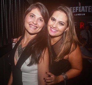 
<a style='margin-left: 5px;' class='btn btn-xs btn-social btn-facebook' href='https://www.facebook.com/sharer/sharer.php?u=https://www.galeramix.com.br/imagem/a98/800-800-90/conteudo/site_galerias/98/galeramix-show-leonardo-e-eduardo-costa-36.jpg' rel='popup' data-width='500' data-height='400'><i class='fa fa-facebook'></i>Compartilhar <span class='hidden-xs'>no Facebook</span>
</a> 
<a class='btn btn-default btn-xs' target='_blank' href='imagem/a98/800-800-90/conteudo/site_galerias/98/galeramix-show-leonardo-e-eduardo-costa-36.jpg'>
<span class='glyphicon glyphicon-cloud-download'></span> Salvar
</a>
