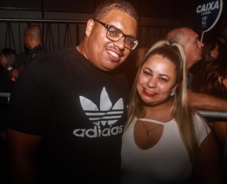 
<a style='margin-left: 5px;' class='btn btn-xs btn-social btn-facebook' href='https://www.facebook.com/sharer/sharer.php?u=https://www.galeramix.com.br/imagem/a98/800-800-90/conteudo/site_galerias/98/galeramix-show-leonardo-e-eduardo-costa-83.jpg' rel='popup' data-width='500' data-height='400'><i class='fa fa-facebook'></i>Compartilhar <span class='hidden-xs'>no Facebook</span>
</a> 
<a class='btn btn-default btn-xs' target='_blank' href='imagem/a98/800-800-90/conteudo/site_galerias/98/galeramix-show-leonardo-e-eduardo-costa-83.jpg'>
<span class='glyphicon glyphicon-cloud-download'></span> Salvar
</a>
