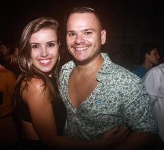 
<a style='margin-left: 5px;' class='btn btn-xs btn-social btn-facebook' href='https://www.facebook.com/sharer/sharer.php?u=https://www.galeramix.com.br/imagem/a98/800-800-90/conteudo/site_galerias/98/galeramix-show-leonardo-e-eduardo-costa-89.jpg' rel='popup' data-width='500' data-height='400'><i class='fa fa-facebook'></i>Compartilhar <span class='hidden-xs'>no Facebook</span>
</a> 
<a class='btn btn-default btn-xs' target='_blank' href='imagem/a98/800-800-90/conteudo/site_galerias/98/galeramix-show-leonardo-e-eduardo-costa-89.jpg'>
<span class='glyphicon glyphicon-cloud-download'></span> Salvar
</a>
